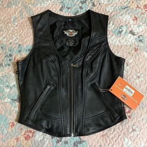 Harley Davidson leather biker vest. NEW! Small, lace-up, wings, motorcycle